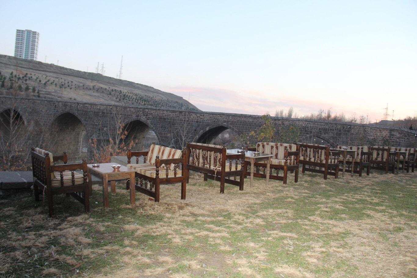 Şark köşesi kültürü yaşatılıyor Şark köşesi kültürü yaşatılıyor